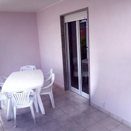 Apartment Flat Steps To Ideal For Kids *